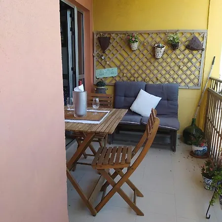 Apartamento Luminoso In Front Waikiki Beach Apartment Tarifa