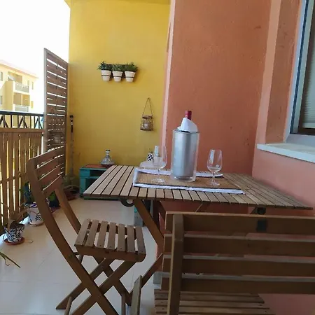 Apartamento Luminoso In Front Waikiki Beach Apartment Tarifa